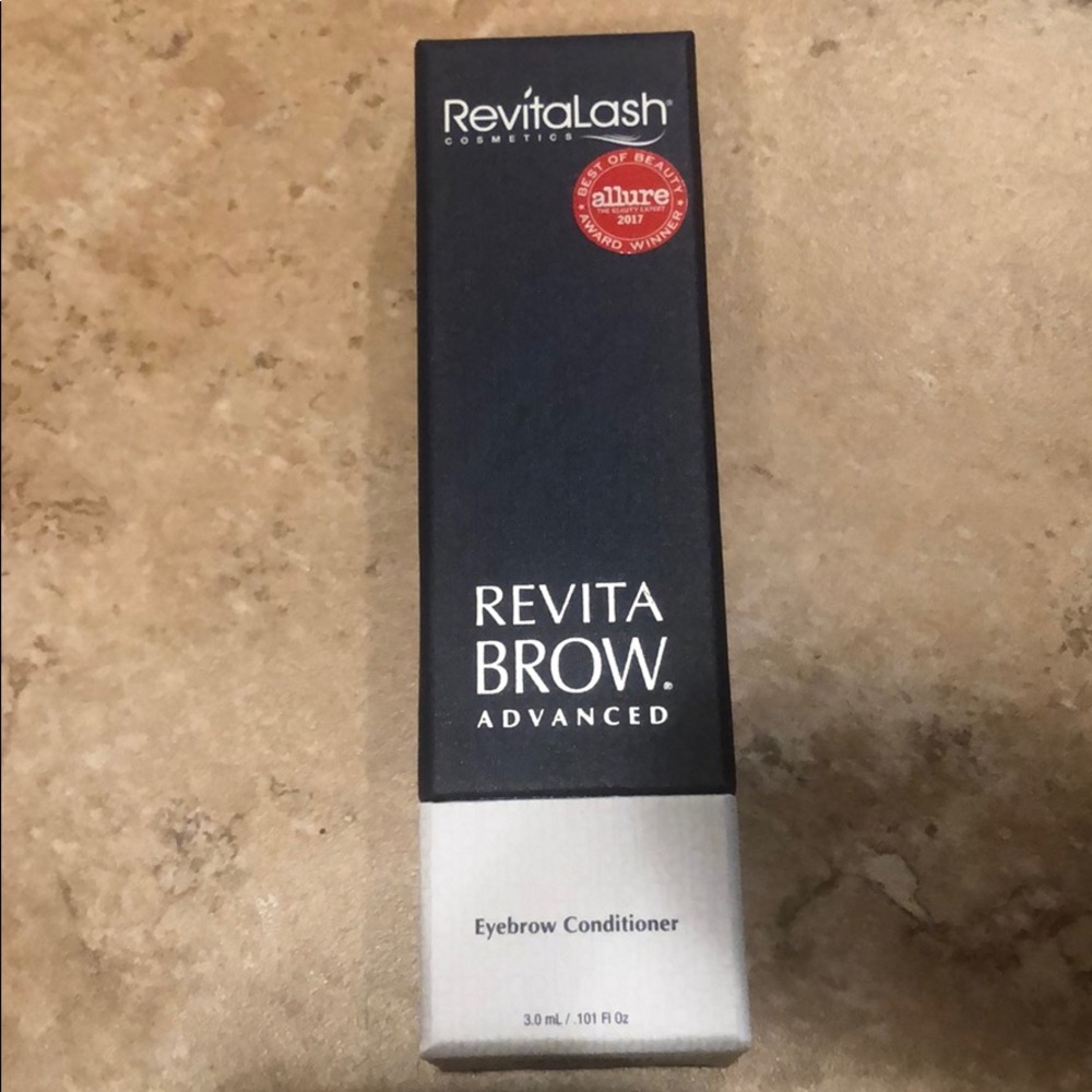 Revitabrow Eyebrow growth conditioner